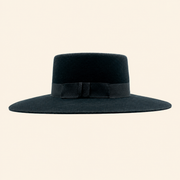 La Nutria Lee Van Cleef Black