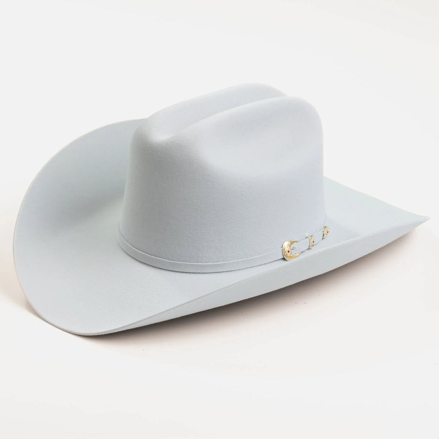 Sombrero Larry Mahan Real 6X gris claro, vista lateral con banda y hebilla decorativa